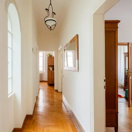 شقة Charming In A 1910s Building 2 Min Walk From The Colosseum *