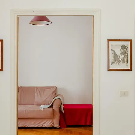 Charming In A 1910s Building 2 Min Walk From The Colosseum *