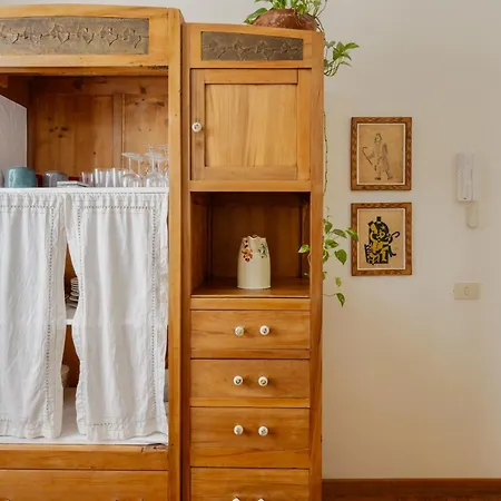 شقة Charming In A 1910s Building 2 Min Walk From The Colosseum روما
